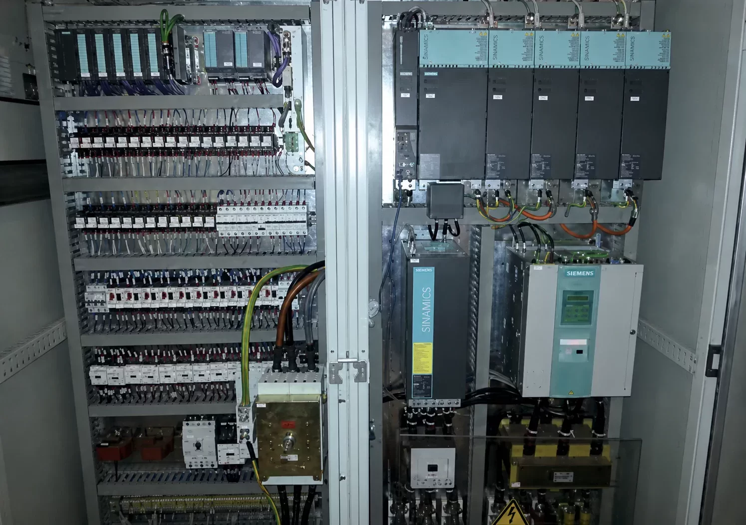 Szafa elektryczna DTL-130CNC