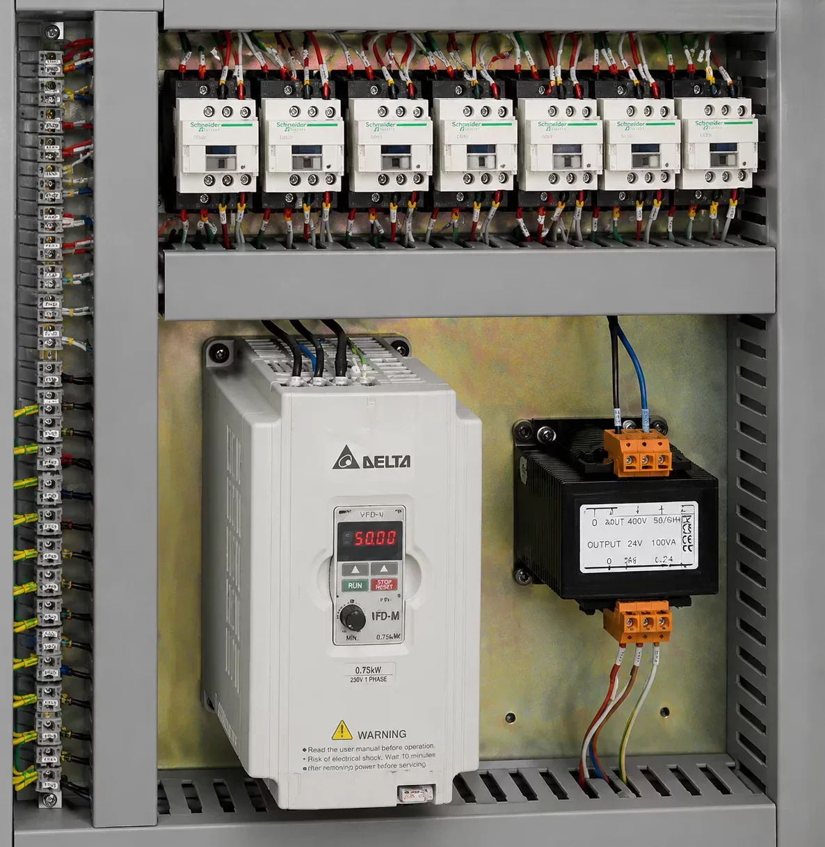 Szafa elektryczna frezarki DM-800
