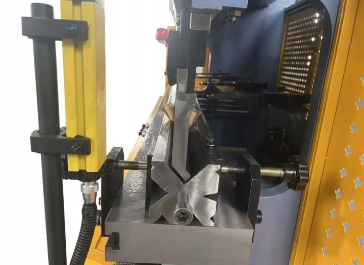 8fa1aa2841f893fe16d0af7df985 (1)