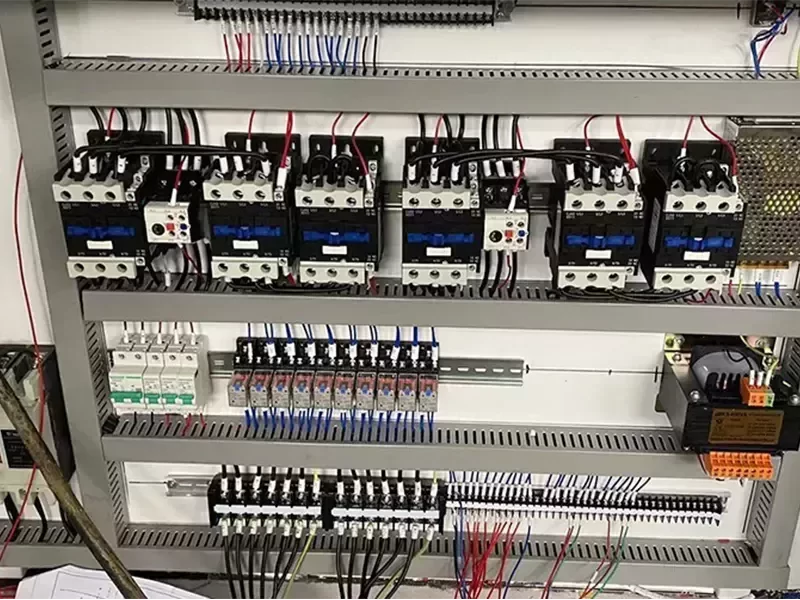 Szafa elektryczna prasy hydraulicznej Digima YC27-160T